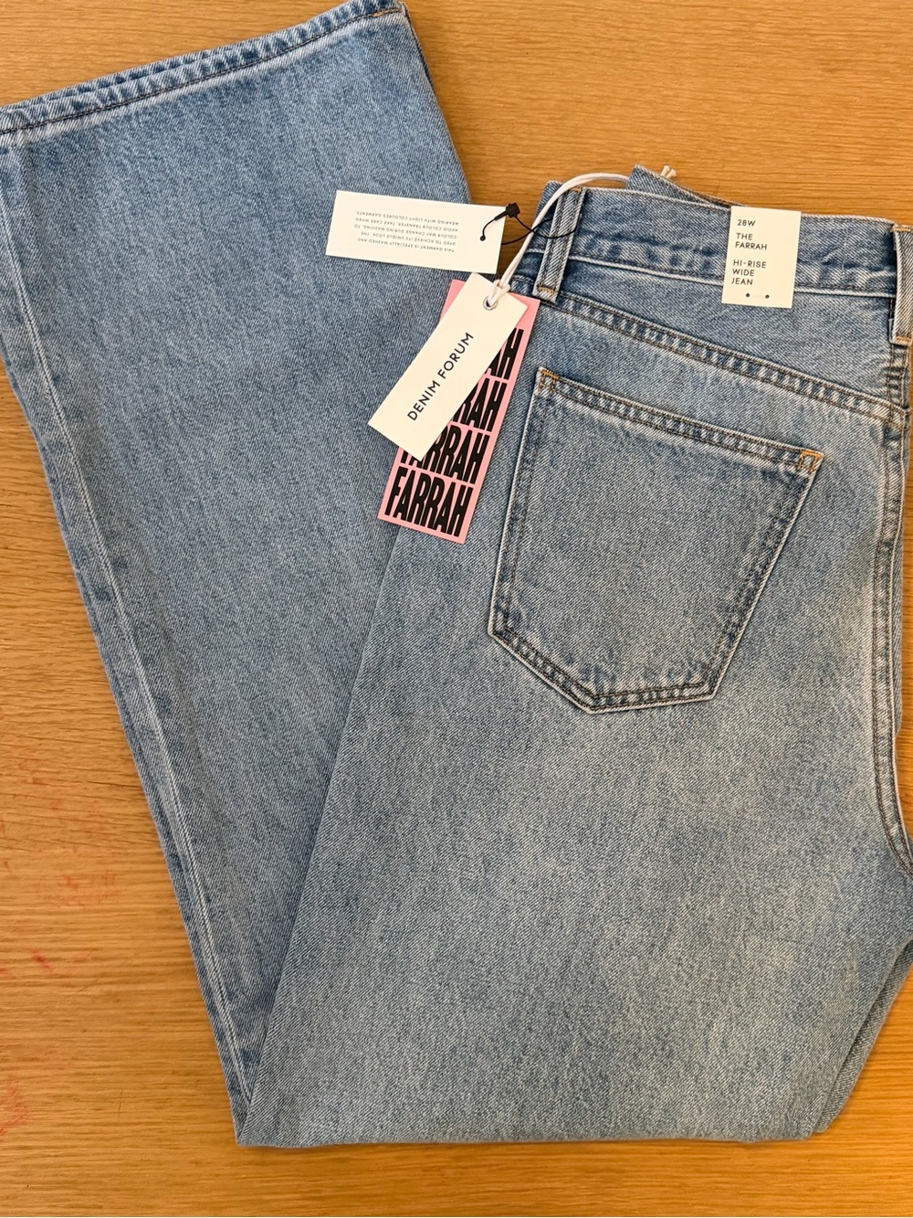 Aritzia Denim Forum Farrah Hi-Rise Wide Leg Jeans Size 28
